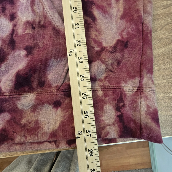 Champion Womens Sweatshirt Kangaroo Pockets Burgundy Multicolor Tie Dye Large - Picture 15 of 16